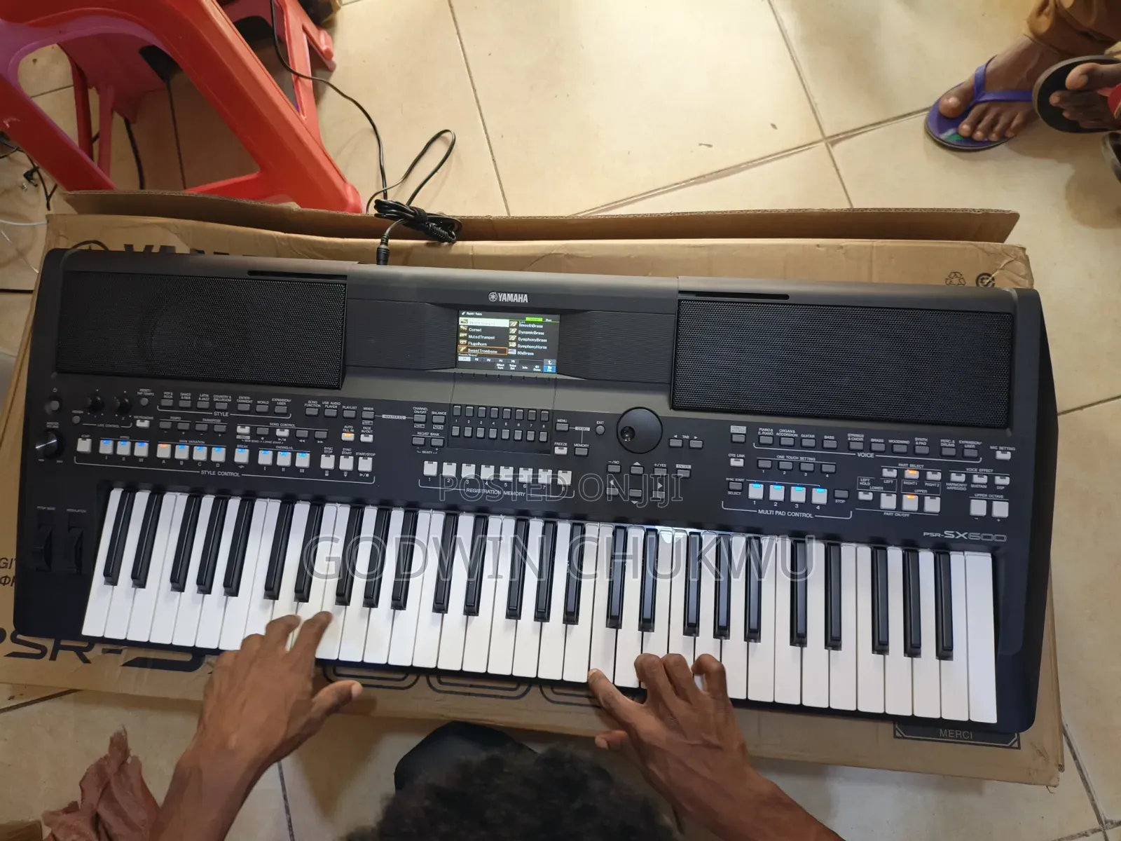 Keyboard: Psr-sx600 Yamaha Keyboard
