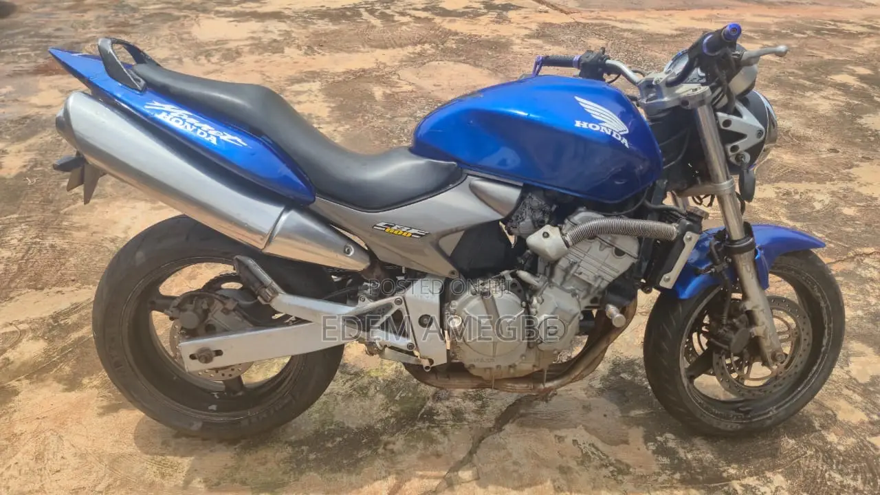 Honda Hornet 2021 Blue