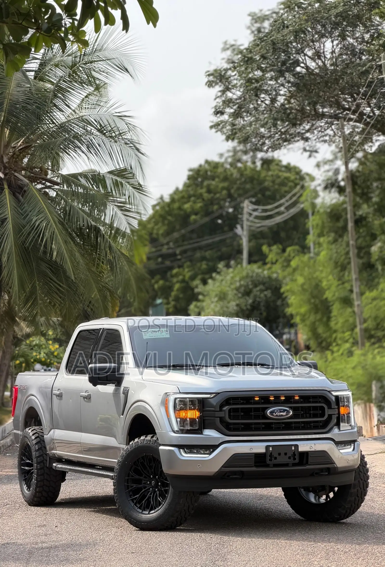 Ford F-150 XLT 2023 Silver