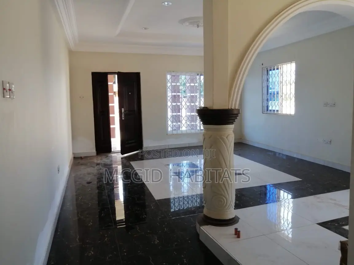 3bdrm House in Oyarifa for rent
