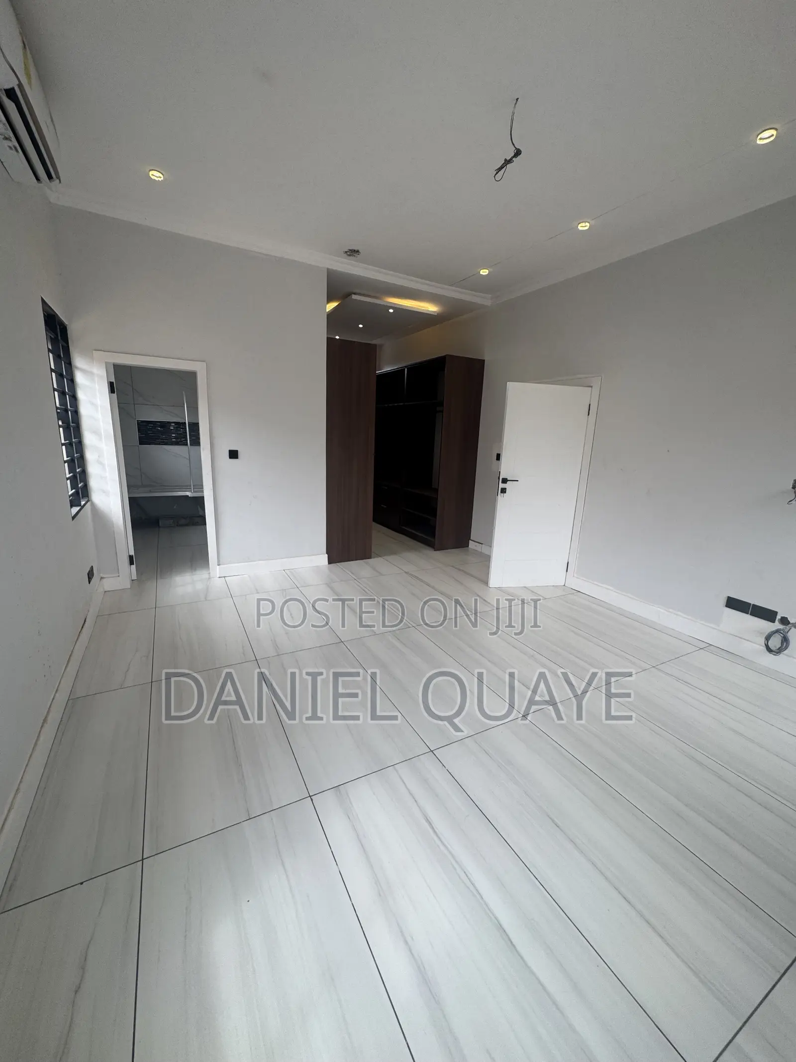 4bdrm Duplex in Dannydaniels Agency, Mile 7 for sale