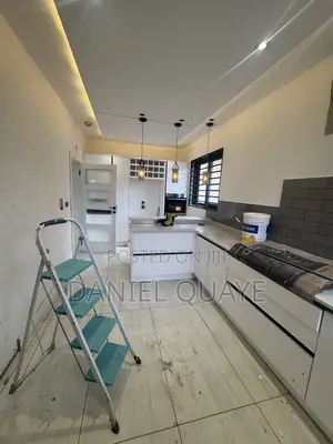 4bdrm Duplex in Dannydaniels Agency, Mile 7 for sale