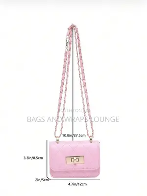 Bags and Wraps Lounge