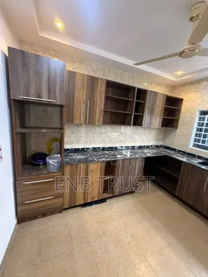 3bdrm House in Odumase, Pokuase for sale