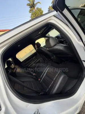 Honda CR-V 2023 White