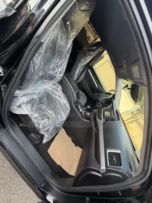 Toyota Highlander LE 4x2 (2.7L 4cyl 6A) 2018 Black