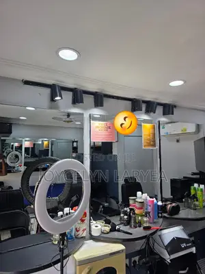 Barbershop/Salon. Entire Things For Sale While Shop Is For Rent.