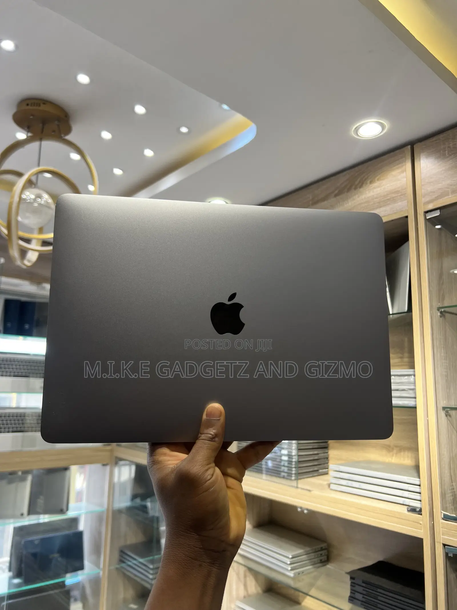 Laptop Apple MacBook Pro 2020 16GB Intel Core i5 SSD 512GB