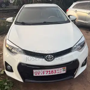 Toyota Corolla 2015 White