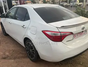 Toyota Corolla 2015 White