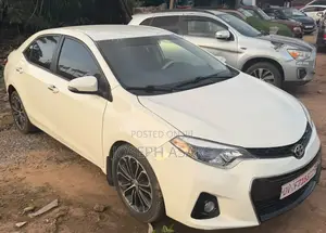 Toyota Corolla 2015 White