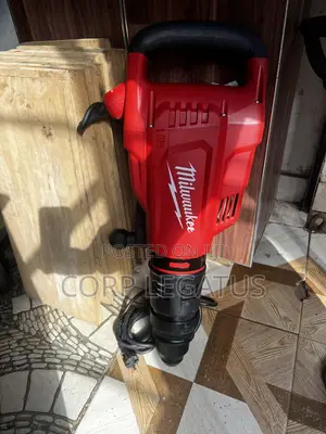 Milwaukee Demolishing Breaker