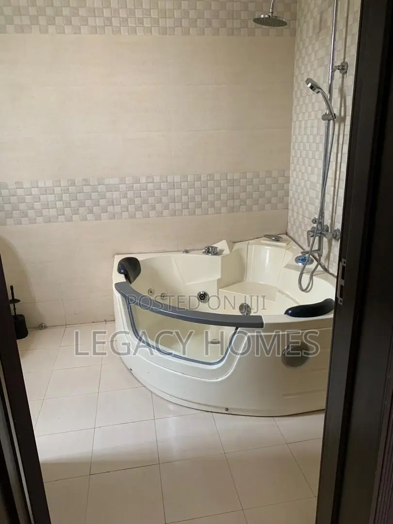 Furnished 2bdrm Apartment in East Legon, A&C Mall Area for rent