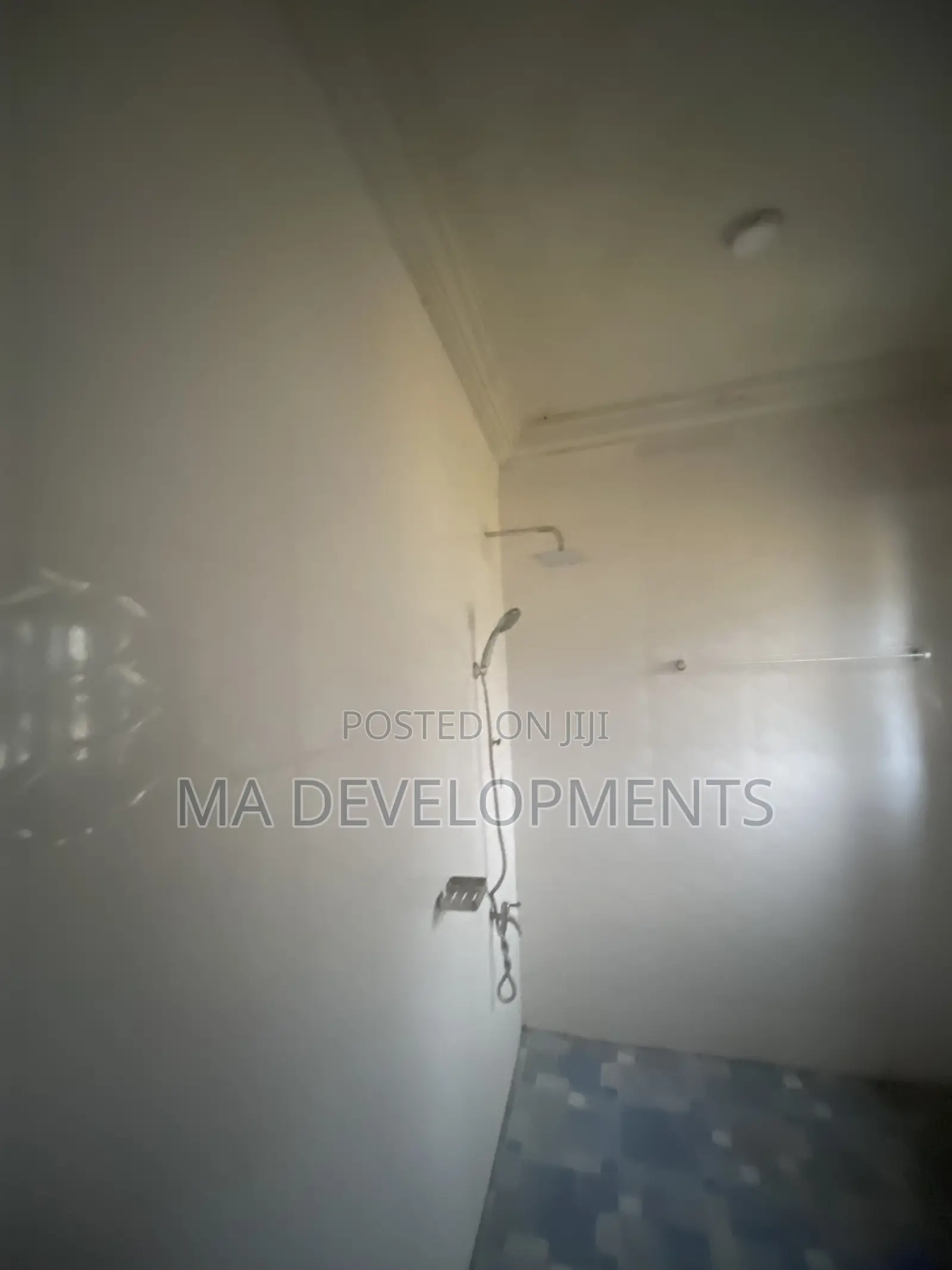 2bdrm Apartment in Madev Realty, Ofankor for rent