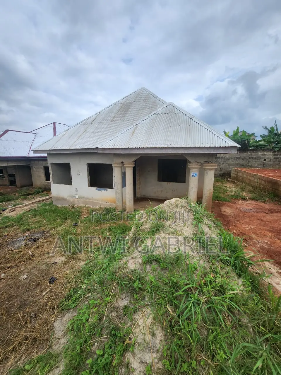 3bdrm House in Esaso, Atwima Nwabiagya for sale