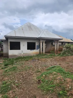 3bdrm House in Esaso, Atwima Nwabiagya for sale