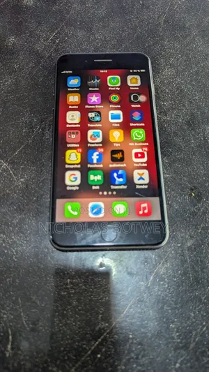 Apple iPhone 8 Plus 64 GB Black