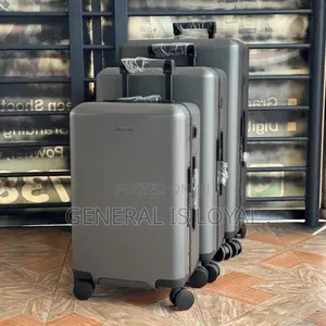 Three Set Traveling Suitcases With Charging Port