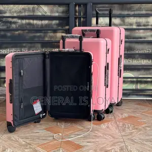 Three Set Traveling Suitcases With Charging Port