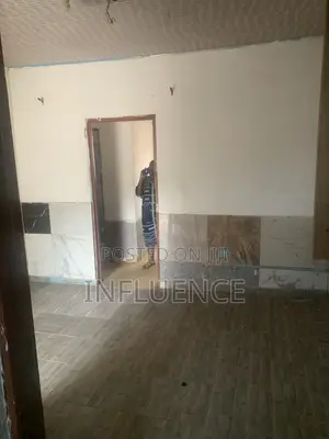1bdrm Apartment in Lakeside, East Legon for rent