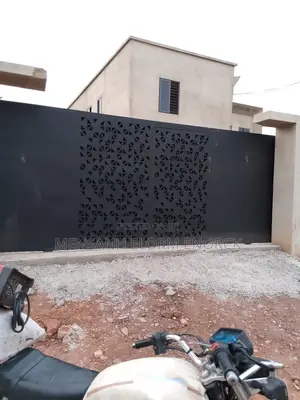 Metal Gate Welder