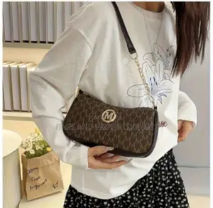Bags and Wraps Lounge