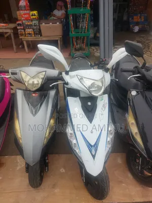 Suzuki GSR 2015 White