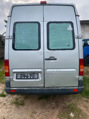 Volkswagen Transporter 2010 Silver