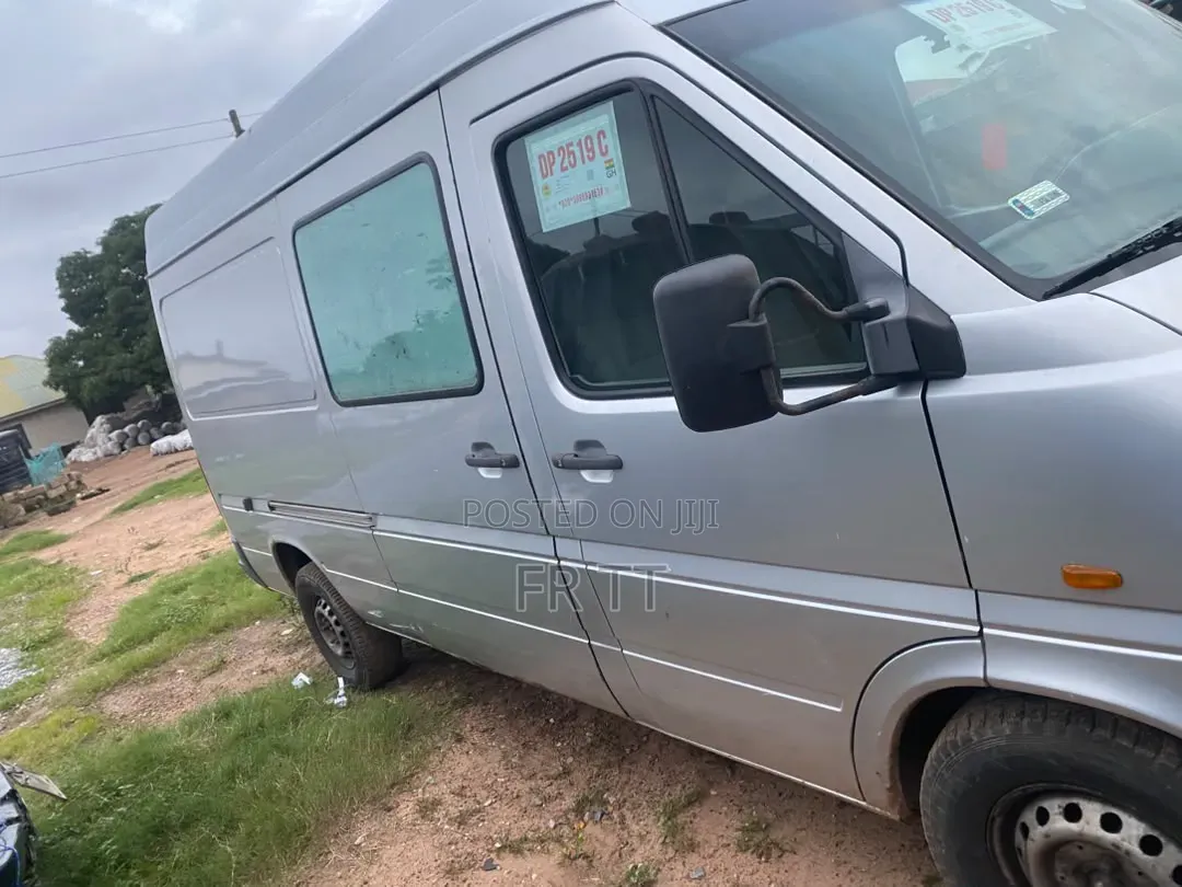 Volkswagen Transporter 2010 Silver