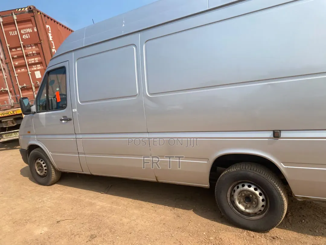 Volkswagen Transporter 2010 Silver