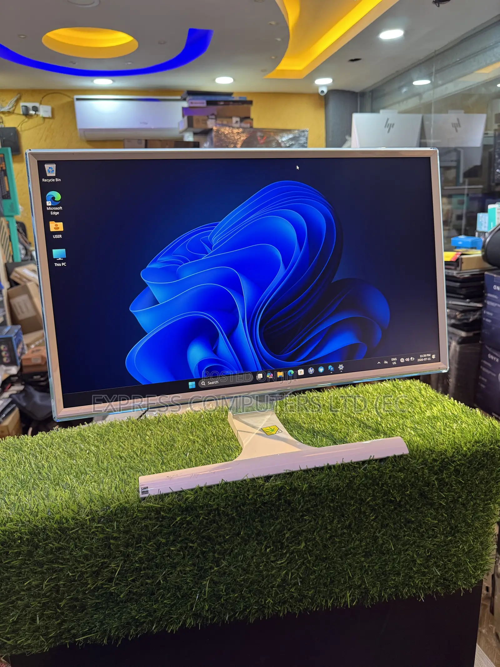 Samsung 24 Inches Full Hd 1080p Hdmi White Monitor From Uk