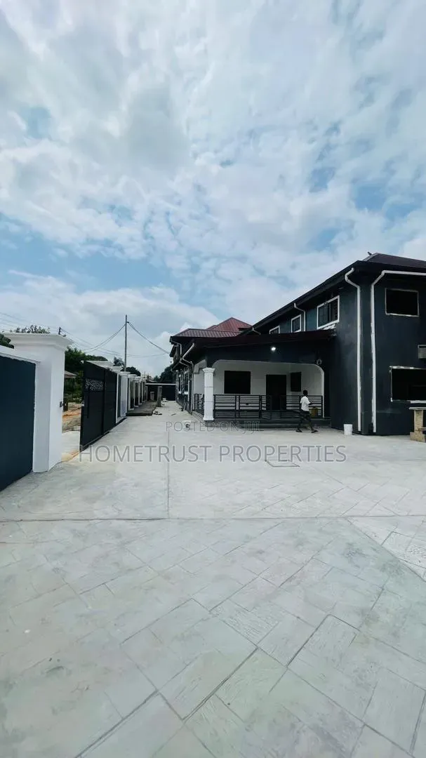 2bdrm Apartment in Ga Odumase Sonitra, Pentecost for rent