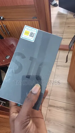 New Samsung Galaxy S10 128 GB Black