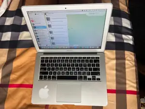Laptop Apple MacBook Air 2017 8GB Intel Core i5 SSD 128GB