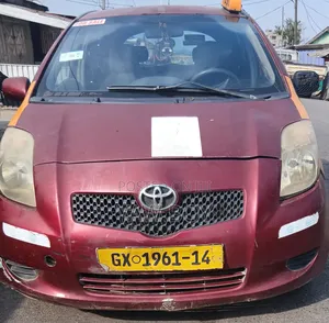 Toyota Yaris 2009 Brown
