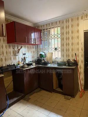 4bdrm Apartment in 4 Bedroom Apartment, Police Station for rent