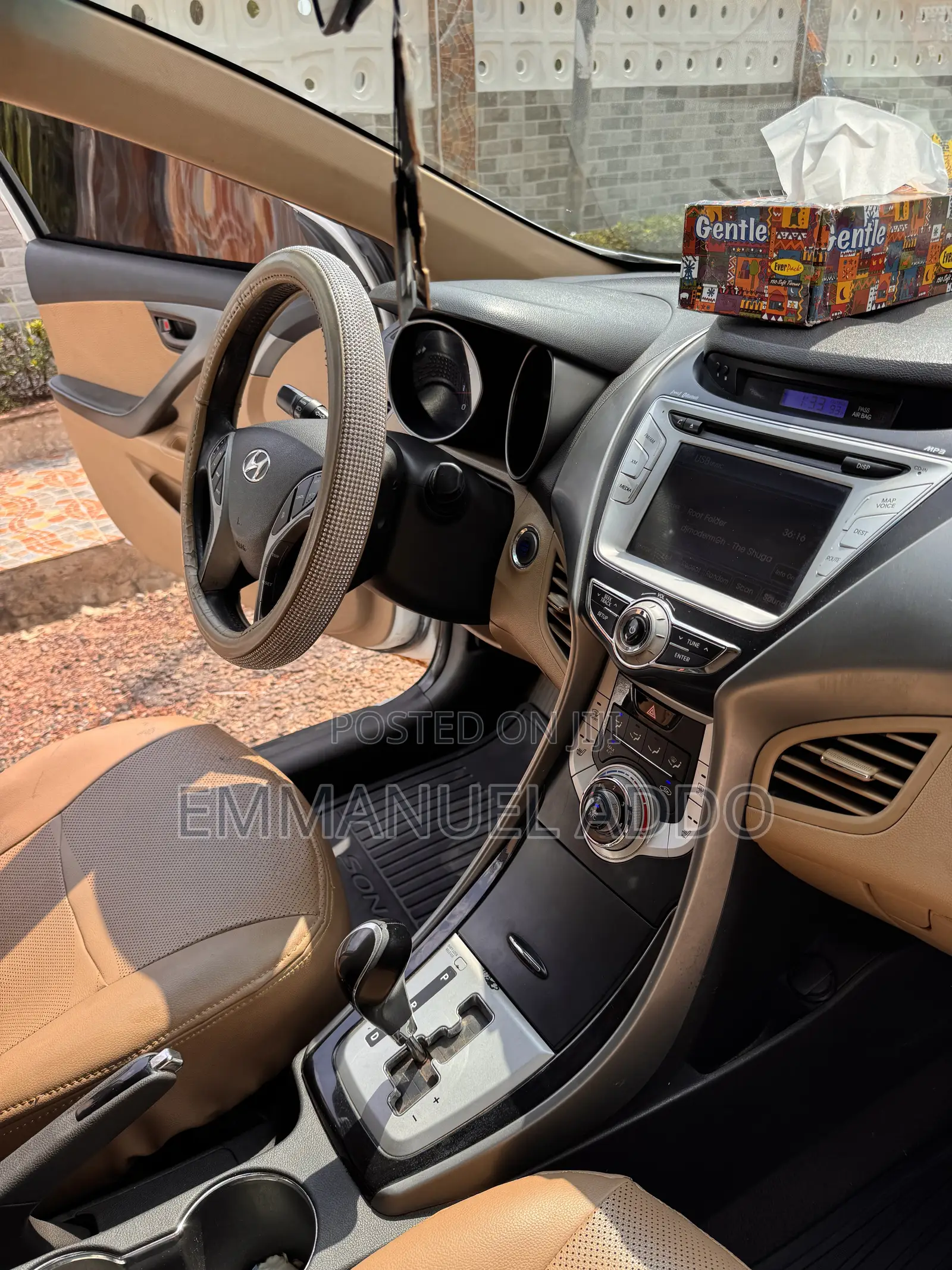 Hyundai Elantra Limited 2012 White
