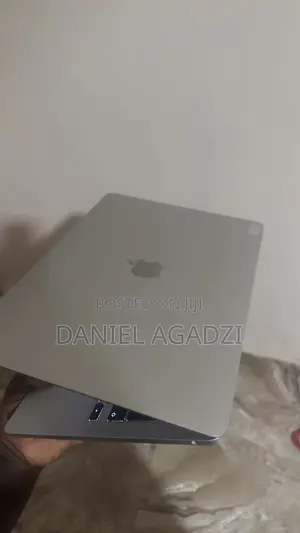 Laptop Apple MacBook Pro 2020 8GB Intel Core i5 SSD 512GB