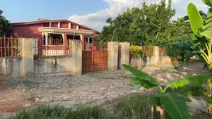 8bdrm House in Besease, Ejisu-Juaben Municipal for sale