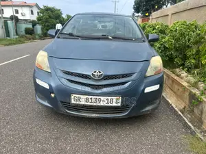 Toyota Yaris 2010 Blue