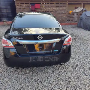 Nissan Altima 2015 Black
