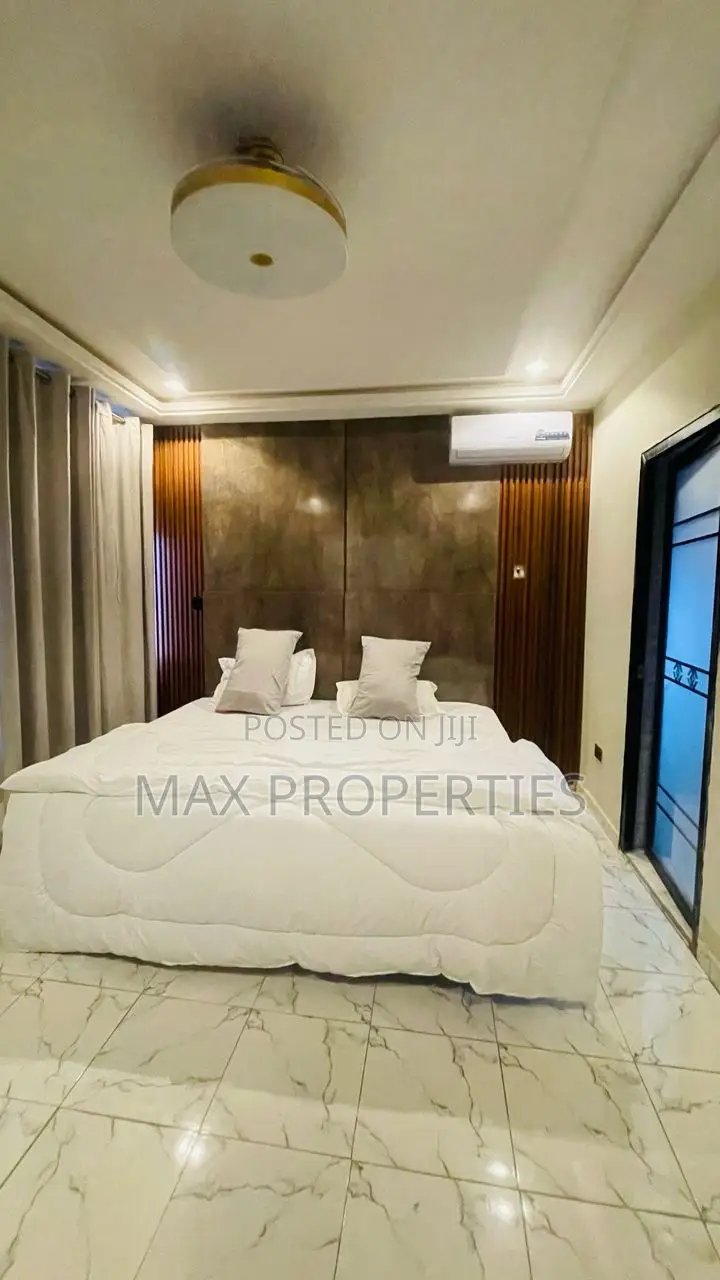 Furnished 6bdrm House in Pokuase for sale