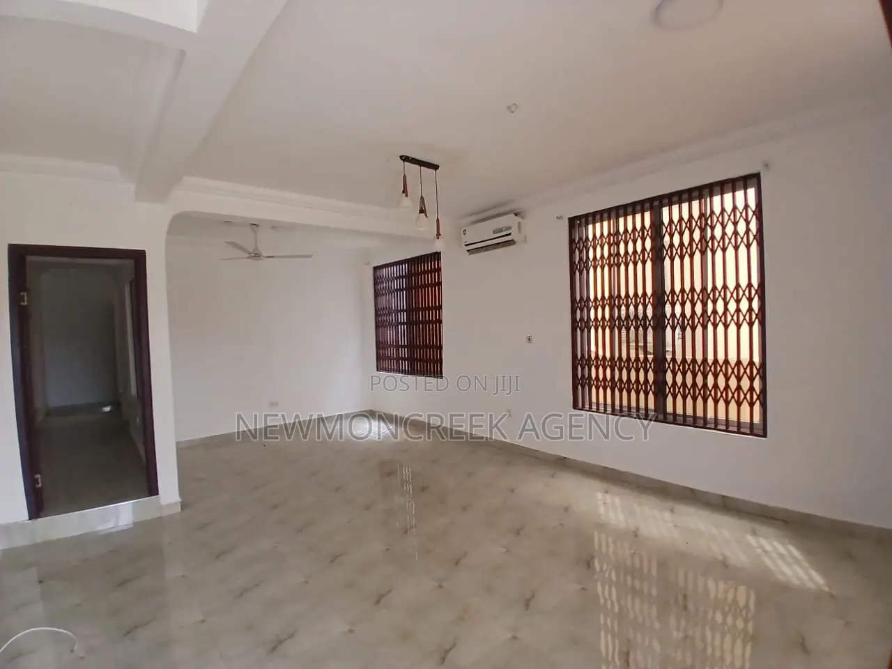3bdrm Duplex in Abokobi Estate, Pentecost for sale