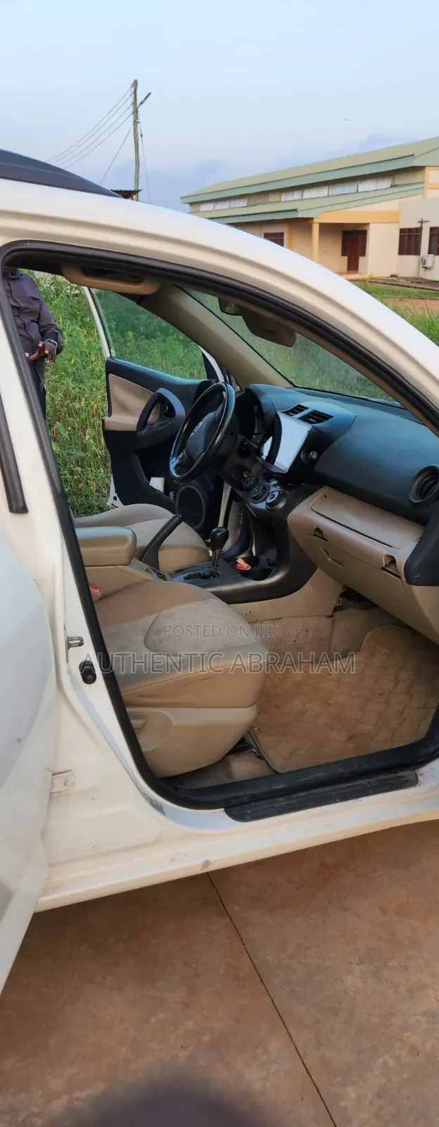 Toyota RAV4 2012 White