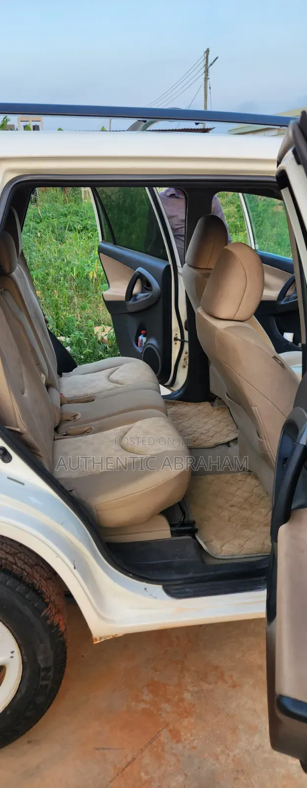 Toyota RAV4 2012 White