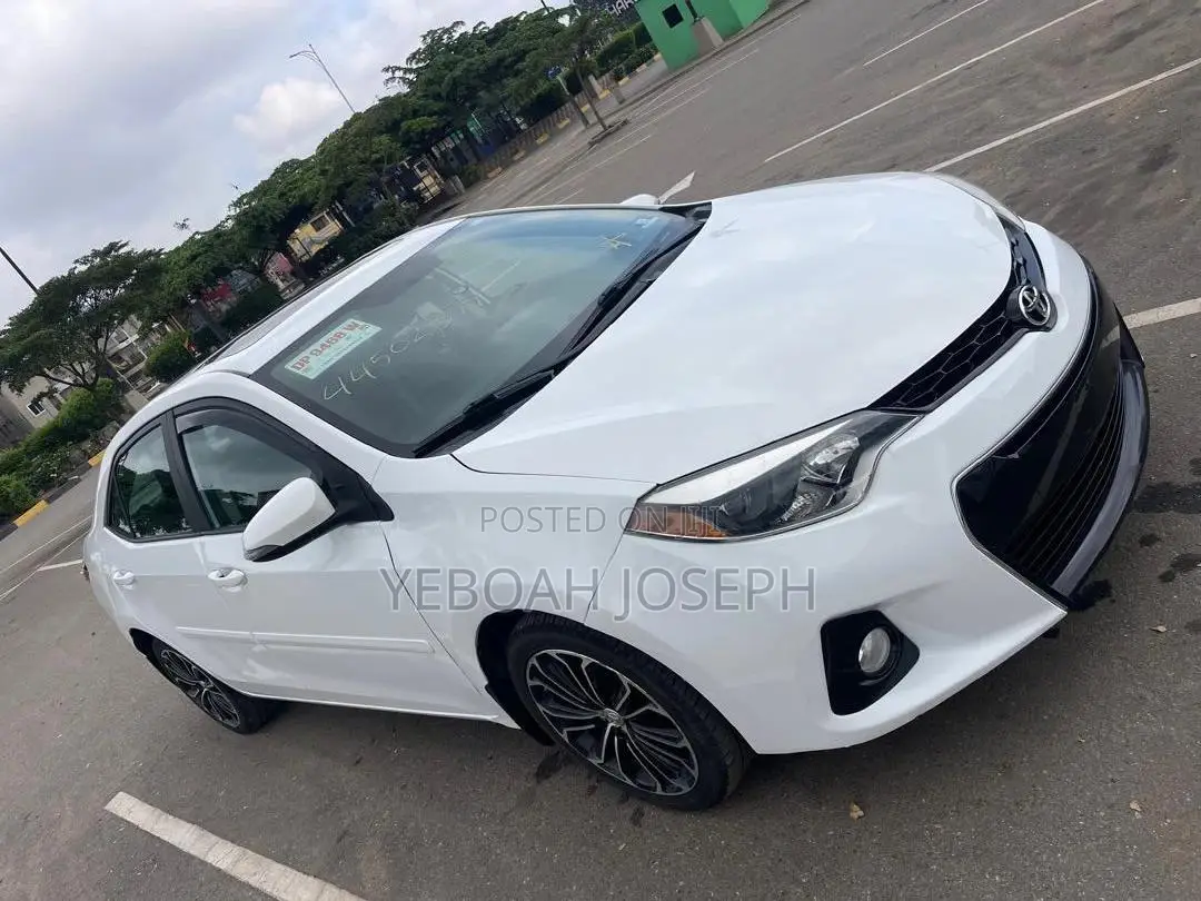 Toyota Corolla S Plus 4dr Sedan (1.8L 4cyl CVT) 2016 White