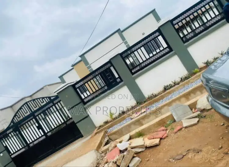 3bdrm House in Amasaman for sale