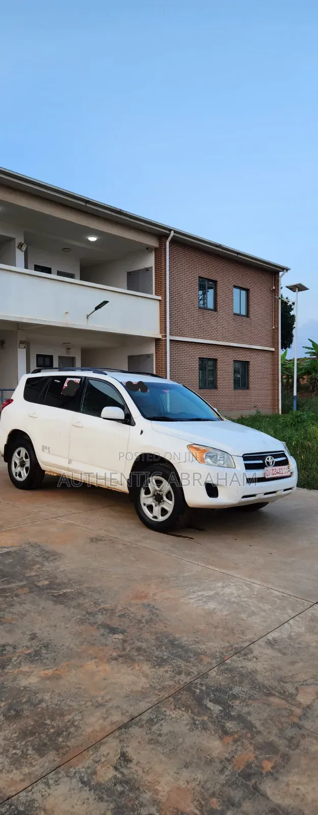 Toyota RAV4 2012 White