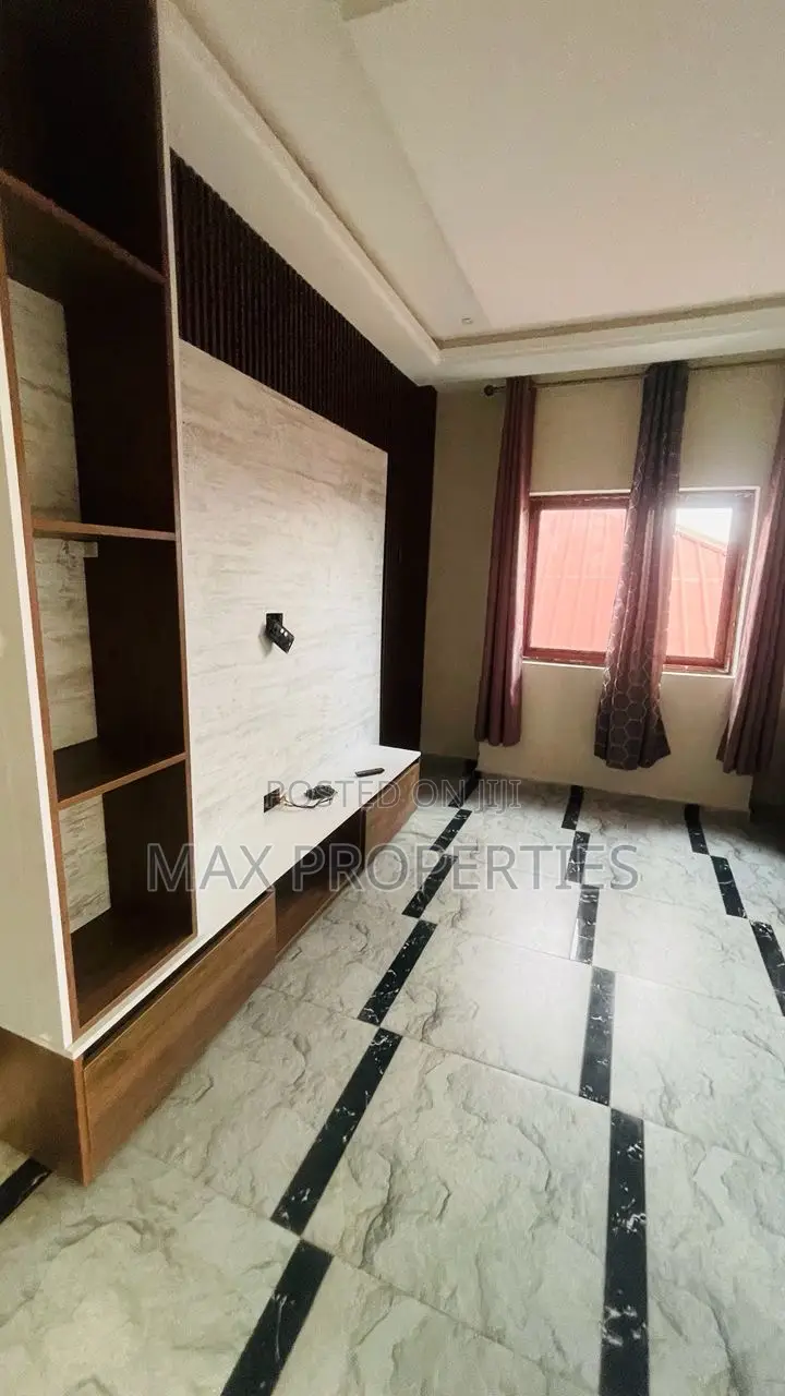 Furnished 6bdrm House in Pokuase for sale