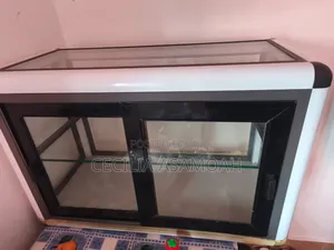 Show Case (Glass Display)